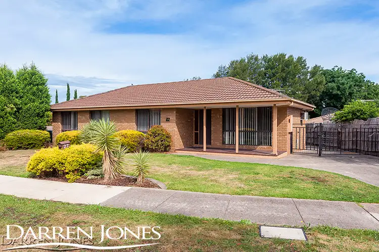 27 Tonelli Crescent, Mill Park VIC 3082