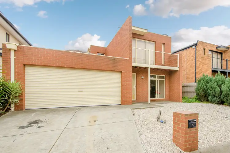 17 Tunbridge Road, Cairnlea VIC 3023
