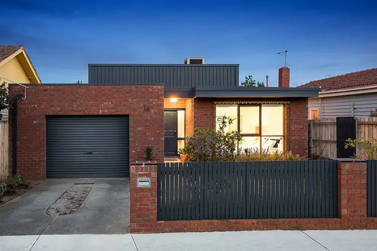18 Cedar Street, Caulfield South VIC 3162