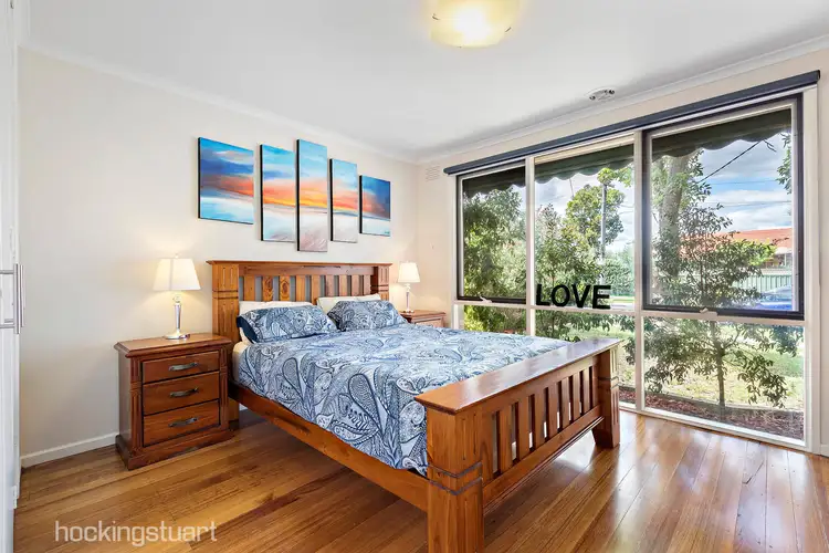 Second view of Homely house listing, 8 Cresta Court, Lalor VIC 3075