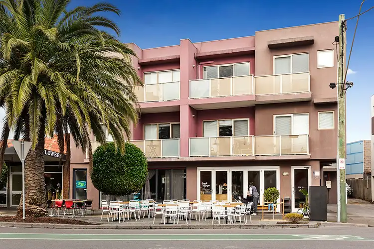 Second view of Homely apartment listing, 5/101-103 Orrong Crescent, Caulfield North VIC 3161