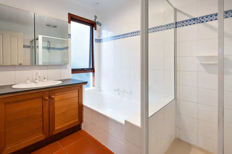 Fourth view of Homely house listing, 5 Lear Court, Greensborough VIC 3088