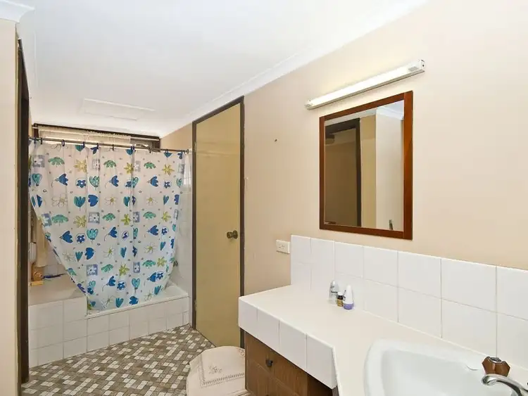 Sixth view of Homely unit listing, 1/5 Station Street, Tugun QLD 4224