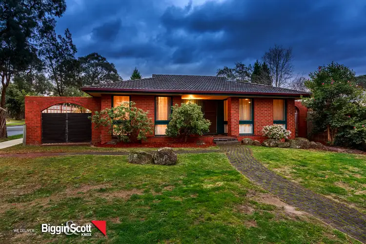 6 Yorkminster Avenue, Wantirna VIC 3152
