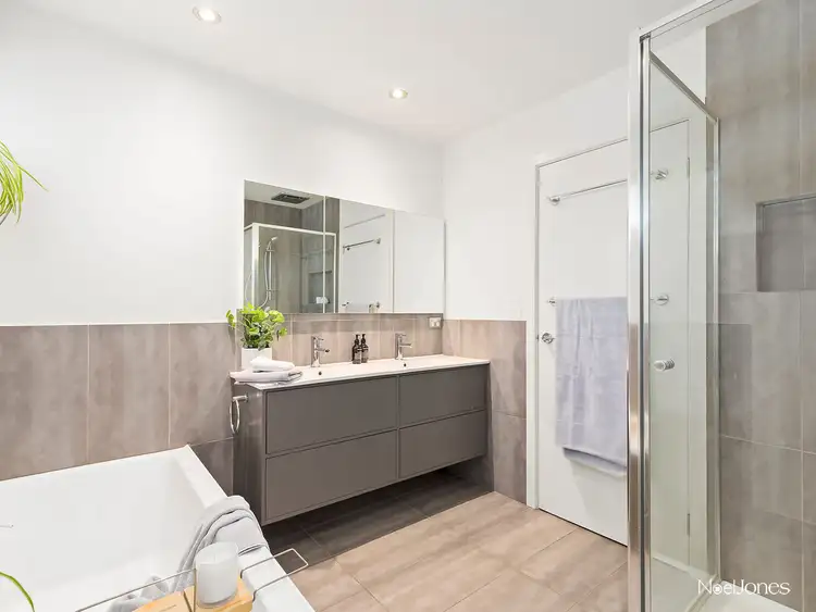 Sixth view of Homely house listing, 1 Laidlaw Court, Vermont VIC 3133