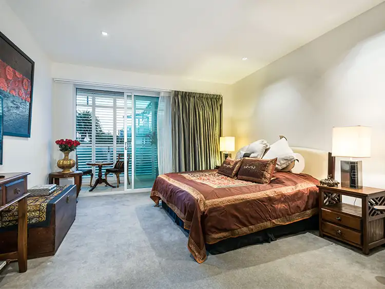 Sixth view of Homely apartment listing, 4/15 Beach Road, Hampton VIC 3188