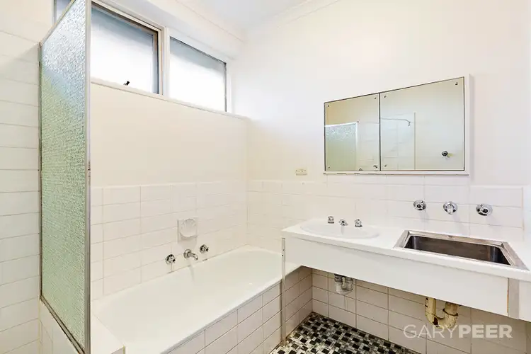 Fourth view of Homely block of units listing, 1-7/4 Orrong Road, Elsternwick VIC 3185