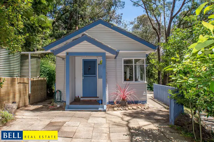 52 Inverness Road, Kalorama VIC 3766