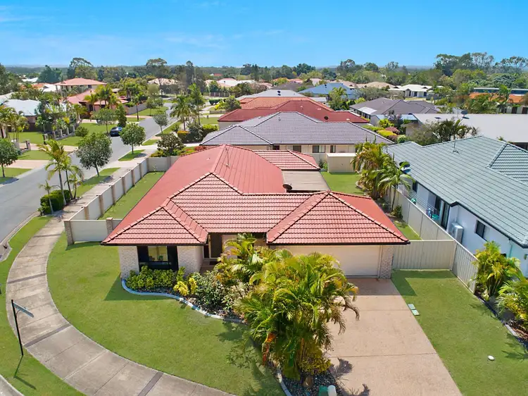 11 Pembroke Avenue, Pelican Waters QLD 4551