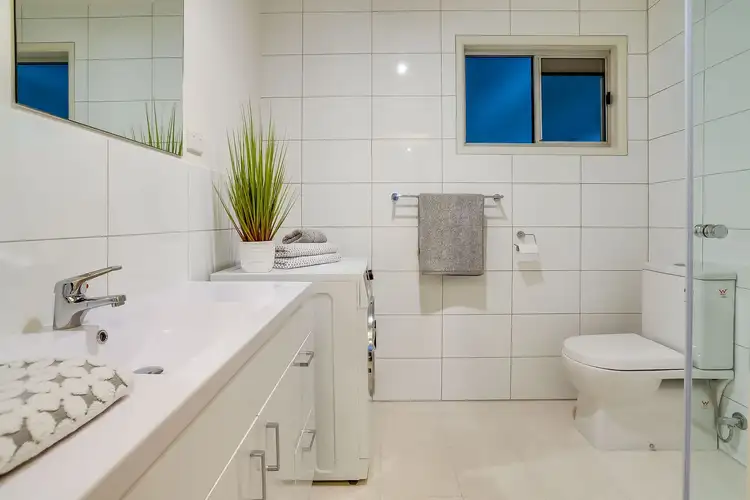 Sixth view of Homely flat listing, 2/5 Geoffrey Drive, Kilsyth VIC 3137