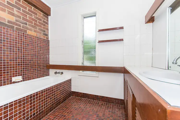 Sixth view of Homely house listing, 2 Ashburton Street, Chapel Hill QLD 4069