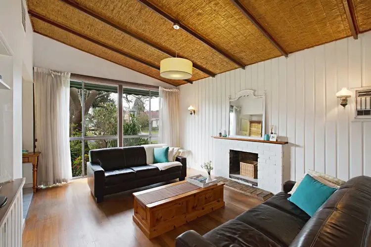 Second view of Homely house listing, 2 Muir Court, Ringwood VIC 3134