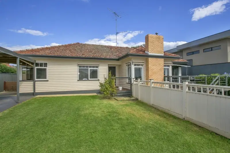 Main view of Homely house listing, 1/14 Viewbay Drive, Leopold VIC 3224