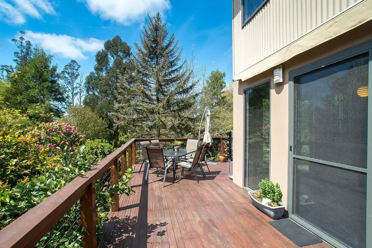 21 Summerlea  Road, Mount Dandenong VIC 3767