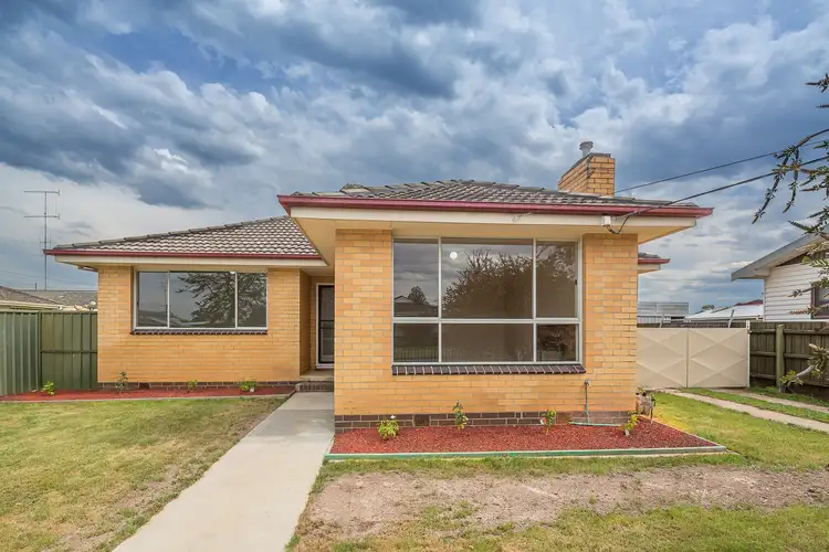 1 Waldemar Street, Wendouree VIC 3355