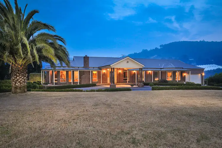 15 Mccarthy Road, Olinda VIC 3788