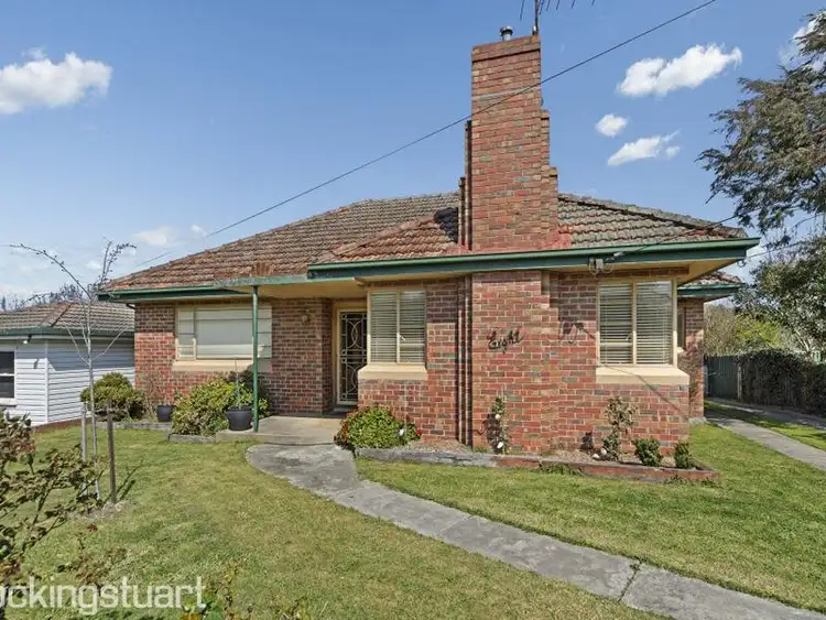 8 Pryor Street, Mount Pleasant VIC 3350