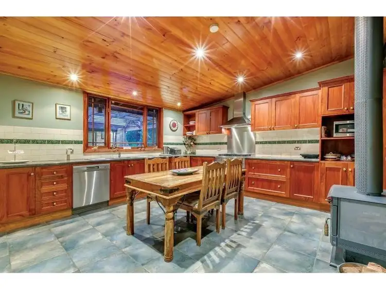 Sixth view of Homely house listing, 2 Ballarat Street North, Talbot VIC 3371