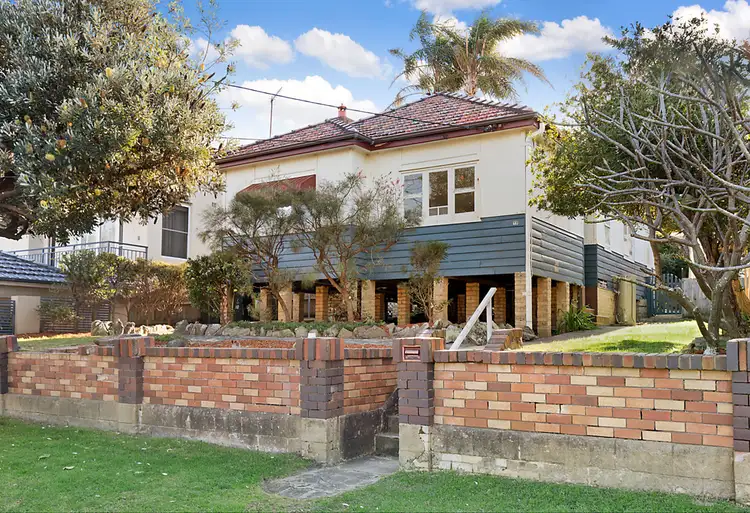 Third view of Homely house listing, 18 Ocean View Road, Freshwater NSW 2096