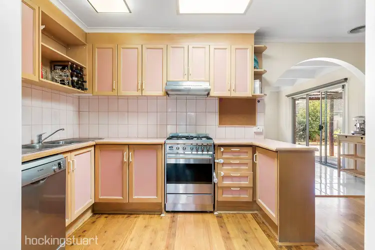 Fifth view of Homely house listing, 8 Cresta Court, Lalor VIC 3075