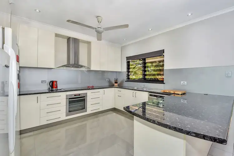 23 Gunter Circuit, Woodroffe NT 830