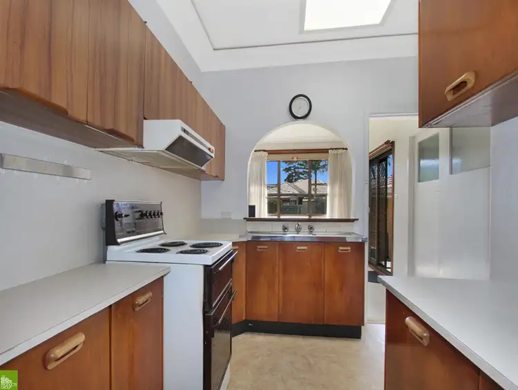 Fourth view of Homely house listing, 8 Garratt Avenue, Fairy Meadow NSW 2519