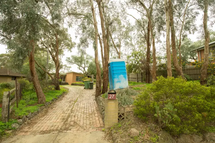 27 River Street, Briar Hill VIC 3088
