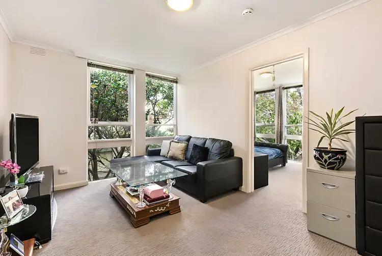 Second view of Homely apartment listing, 3/37 Nepean Highway, Elsternwick VIC 3185