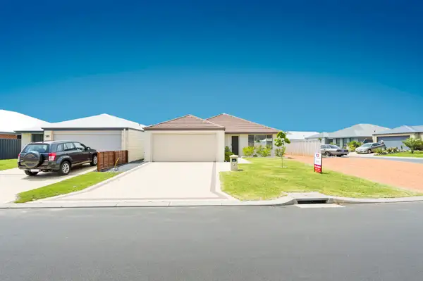 14a Milesi Bend, Dalyellup WA 6230