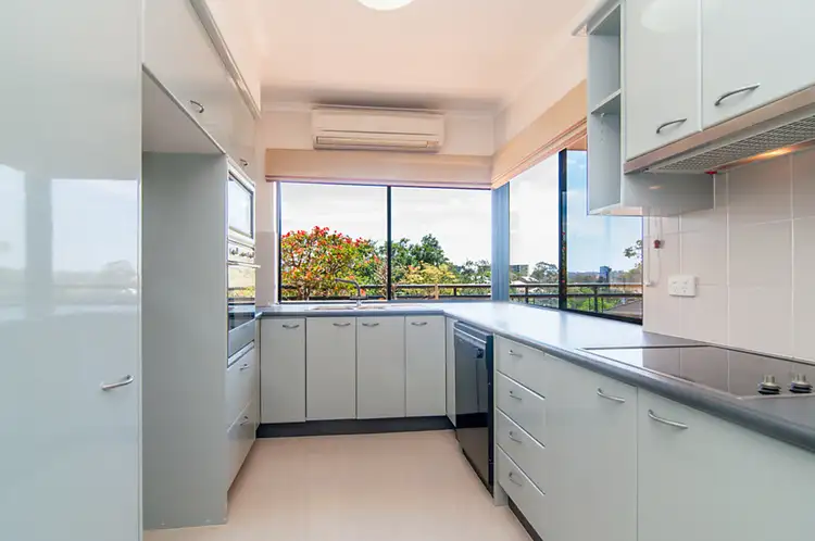 Fifth view of Homely unit listing, 2/52 Bishop Street, St Lucia QLD 4067