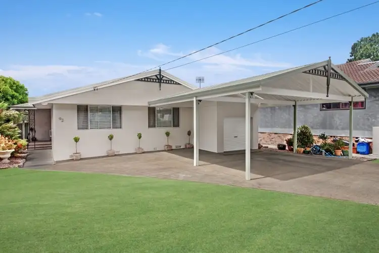 Second view of Homely house listing, 92 Broadwater Drive, Saratoga NSW 2251