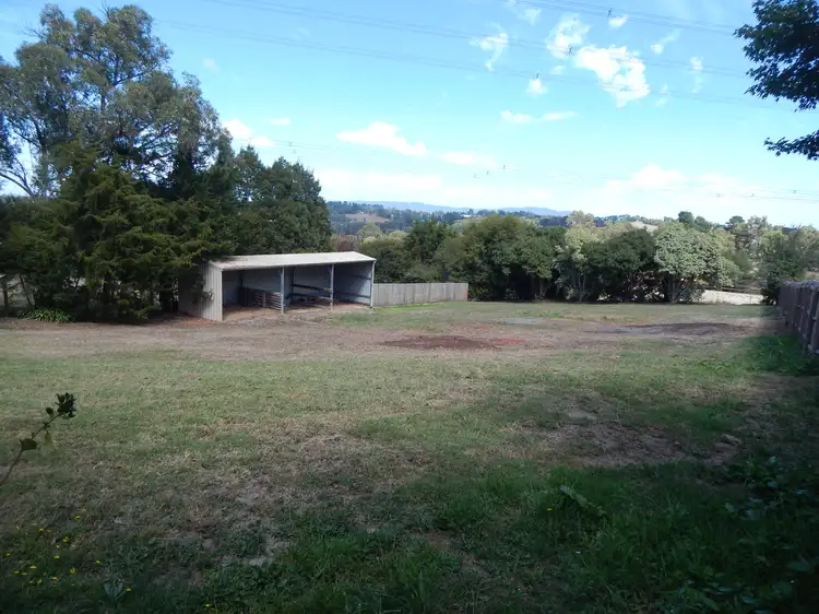 10 Joyce Road, Seville East VIC 3139