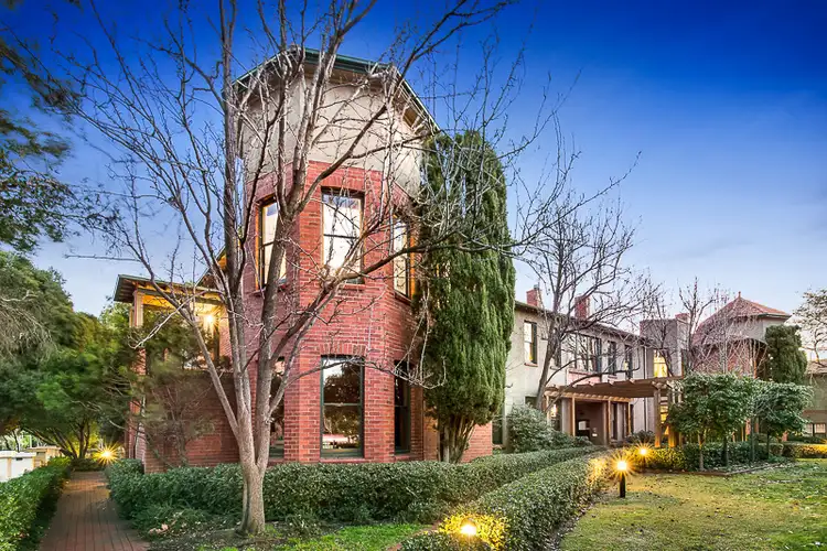 8/10 Ardoch Avenue, St Kilda East VIC 3183