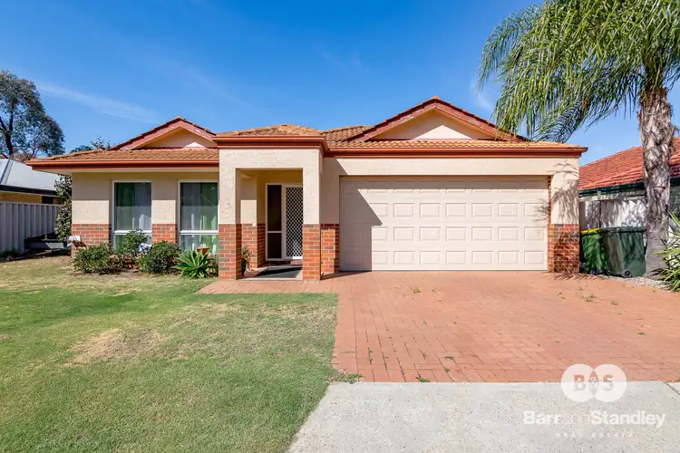 3 Werner Close, Queens Park WA 6107