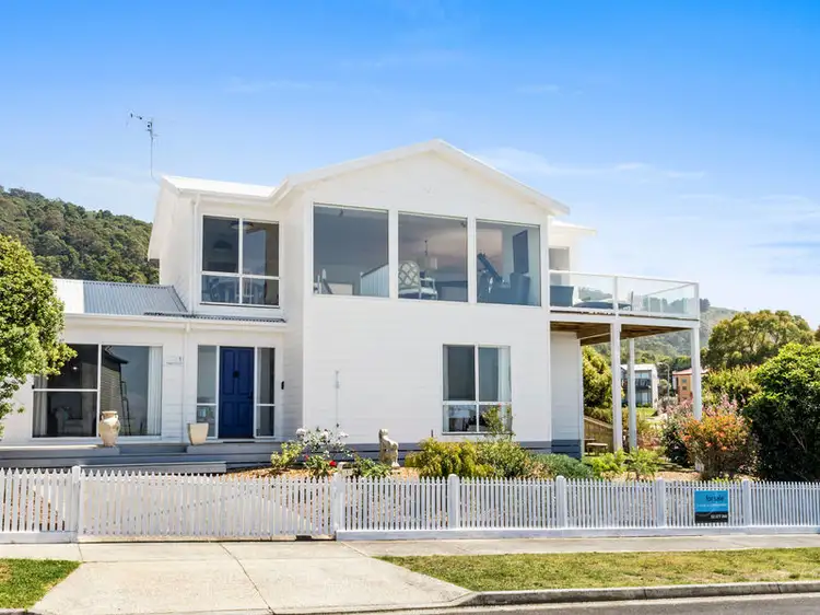 1 Nigel Court, Apollo Bay VIC 3233