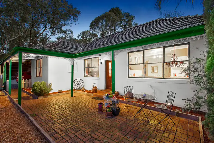 12 Research-Warrandyte Road, Research VIC 3095