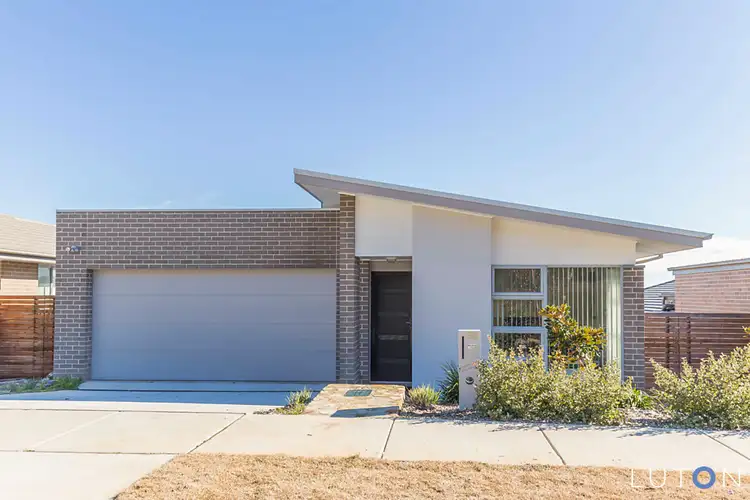 30 Cocoparra Crescent, Crace ACT 2911
