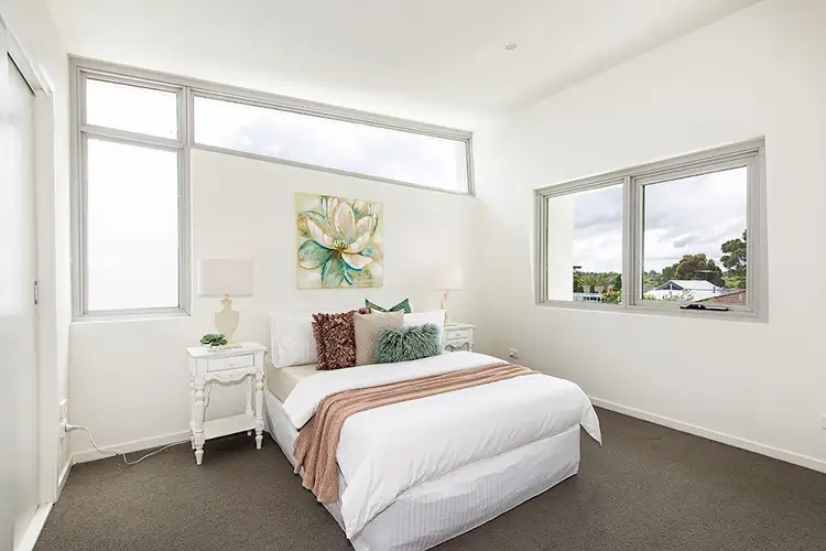 Fifth view of Homely townhouse listing, 1/20 Eldale Avenue, Greensborough VIC 3088