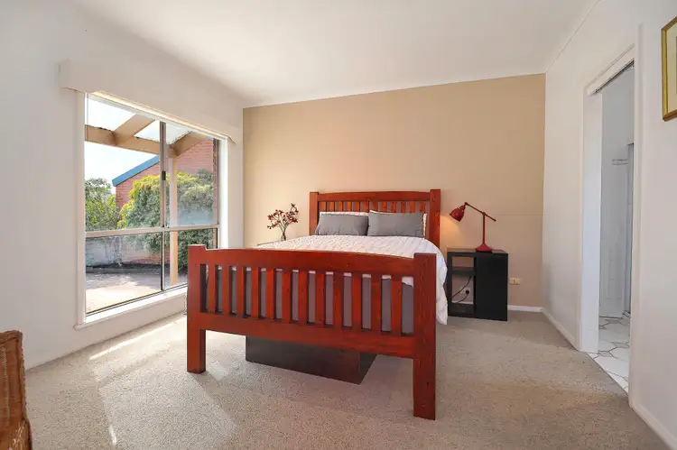 Fifth view of Homely house listing, 8 Horsham Crescent, Alfredton VIC 3350
