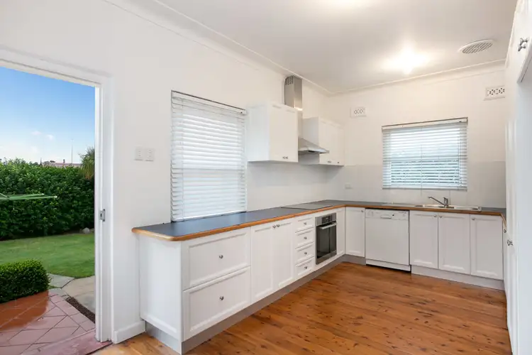 Second view of Homely house listing, 5 Gowan Brae Avenue, Mount Ousley NSW 2519