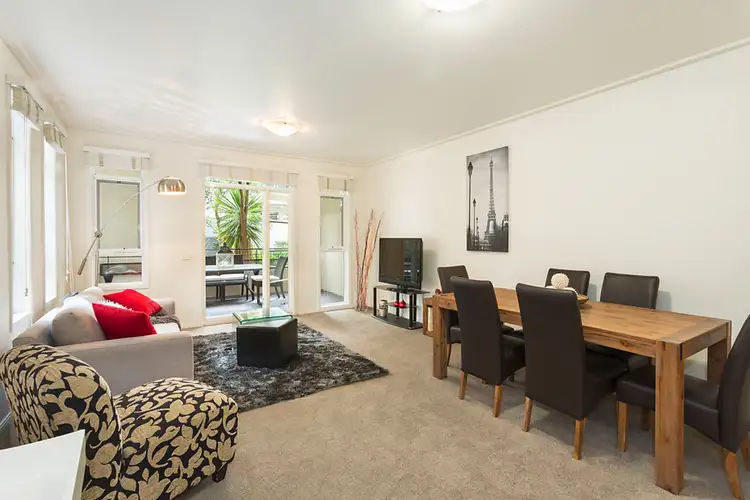 26/6 Graham Street, Port Melbourne VIC 3207
