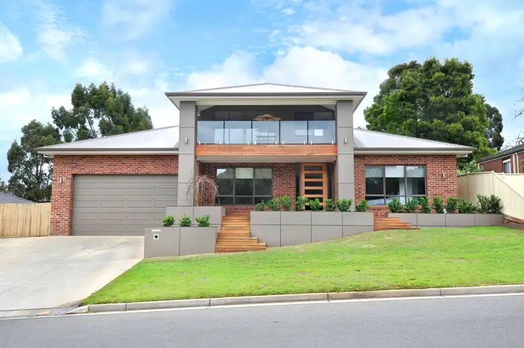 21 Oakbank Drive, Mount Helen VIC 3350