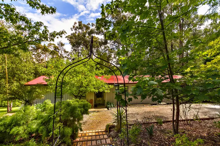 1 Aclare Street, Cockatoo VIC 3781
