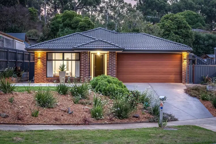 7 Tilanbi Close, Seville VIC 3139