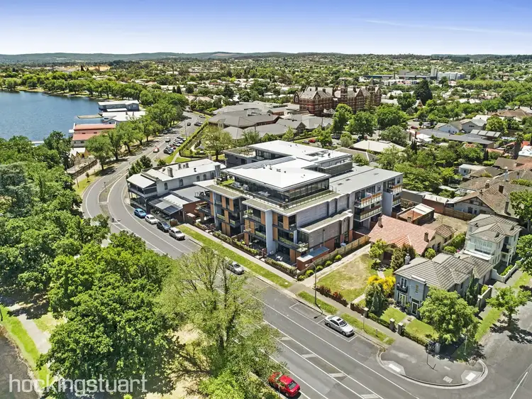 207/18-22 Wendouree Parade, Lake Wendouree VIC 3350