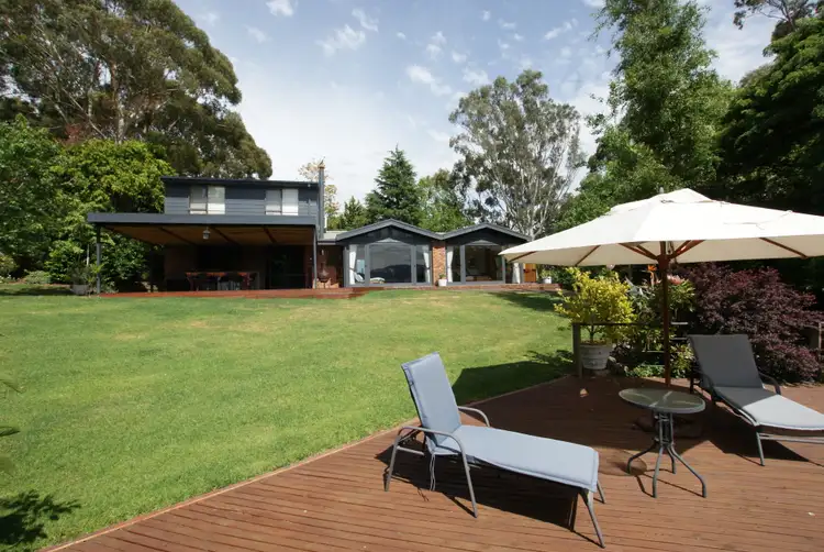 631 Victoria Road, Seville VIC 3139