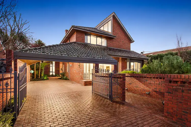 9 St Huberts Road, Carnegie VIC 3163