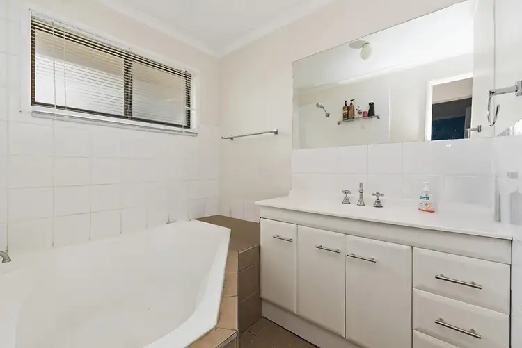 Fifth view of Homely house listing, 33 Parklands Drive, Boronia Heights QLD 4124