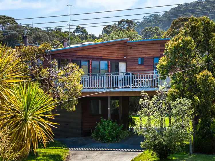 12 Surf Avenue, Skenes Creek VIC 3233