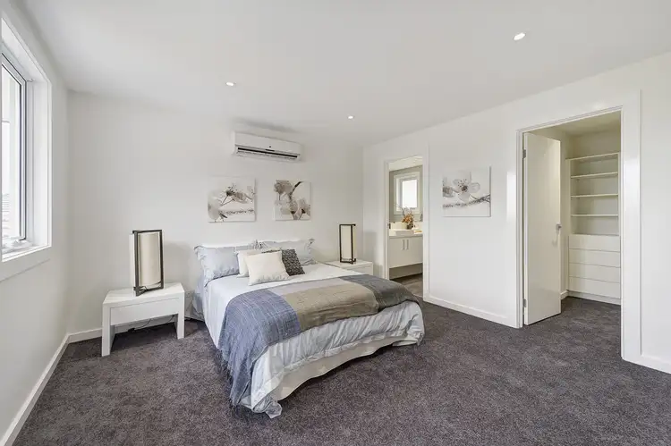 Fifth view of Homely townhouse listing, 2/114 Thompsons Road, Bulleen VIC 3105